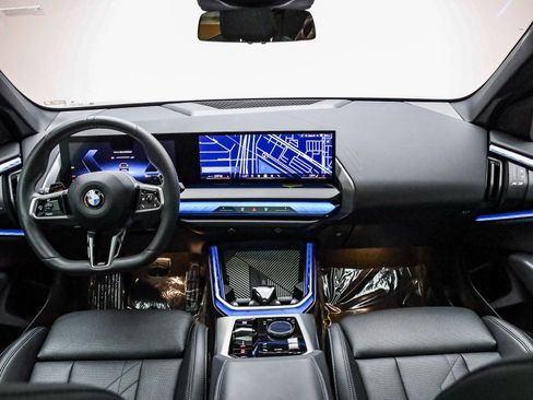 Certified 2025 BMW X3 xDrive30i w/ M Sport Package image 13