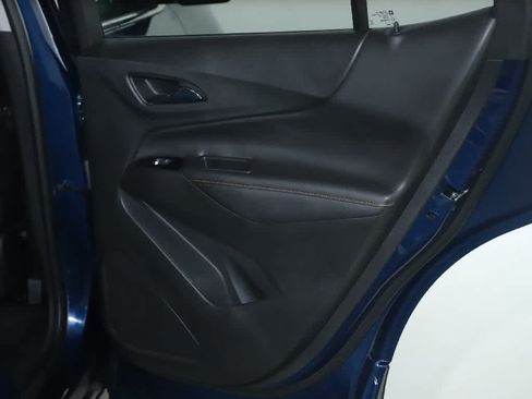 Used 2022 Chevrolet Equinox Premier AWD/4WD image 32