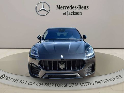 Used 2025 Maserati Grecale Modena AWD/4WD image 3