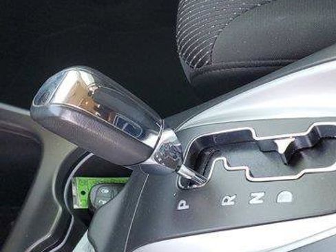 Used 2020 Dodge Journey SE w/ SE Popular Equipment Group image 31