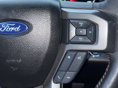 Used 2018 Ford F150 Lariat w/ Equipment Group 502A Luxury AWD/4WD image 40