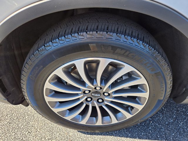 Used 2020 Lincoln Aviator Reserve w/ Elements Package Plus AWD/4WD image 23