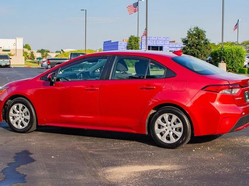 Used 2021 Toyota Corolla LE FWD image 6