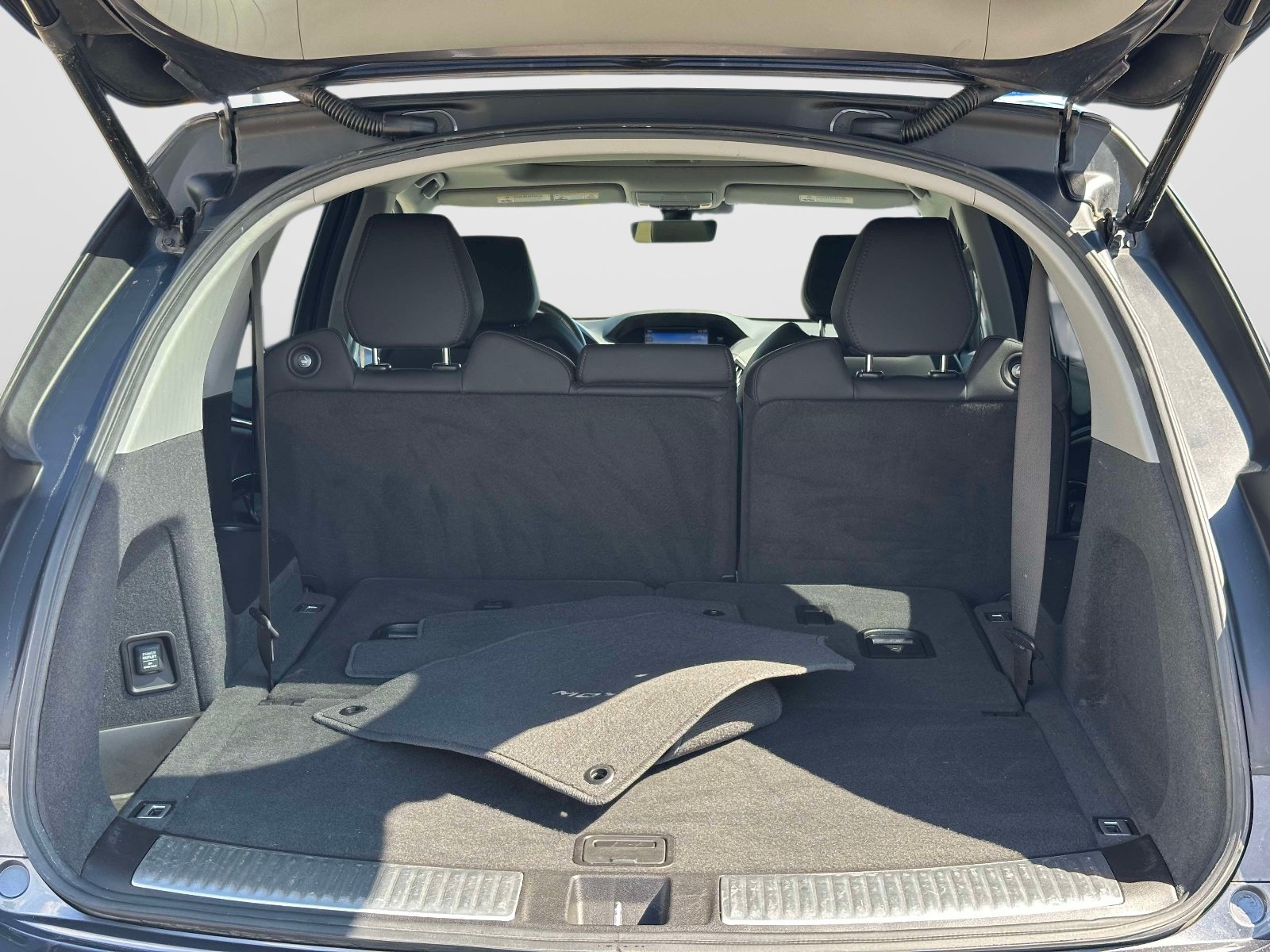 Used 2018 Acura MDX w/ Technology Package AWD/4WD image 12