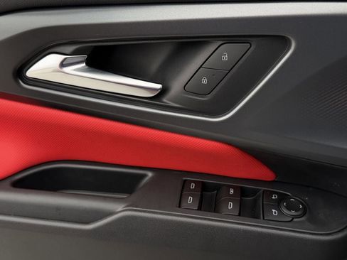 New 2026 Chevrolet Equinox EV RS image 21