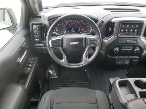 Certified 2022 Chevrolet Silverado 1500 Custom w/ LPO, Dark Essentials Package image 18