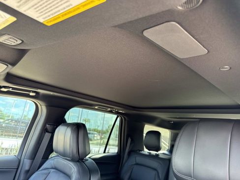 New 2025 Lincoln Navigator Reserve w/ Jet Appearance Package image 31