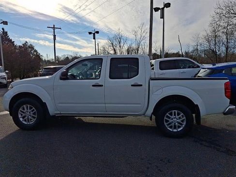 Used 2020 Nissan Frontier SV image 4