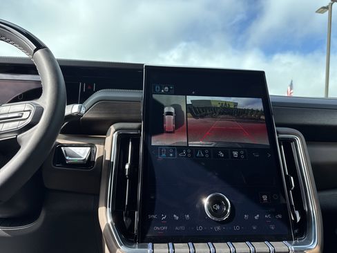 Used 2026 GMC Yukon Denali Ultimate w/ LPO, Floor Liner Package image 25