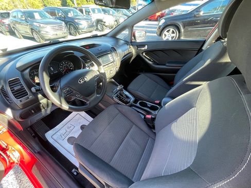 Used 2018 Kia Forte S FWD image 12