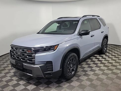New 2026 Honda Pilot TrailSport image 9
