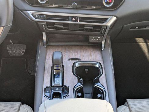 Certified 2025 Lexus RX 350 FWD w/ Convenience Package image 19