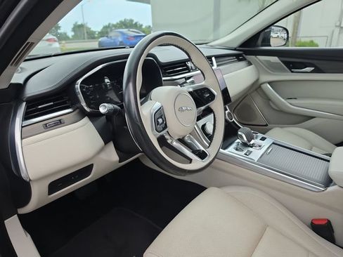 Used 2022 Jaguar XF S RWD image 15