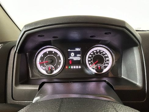 Used 2024 RAM 1500 Classic SLT AWD/4WD image 19