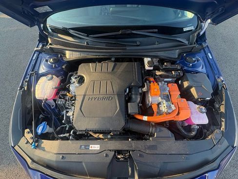 Used 2023 Hyundai Elantra Limited FWD image 31