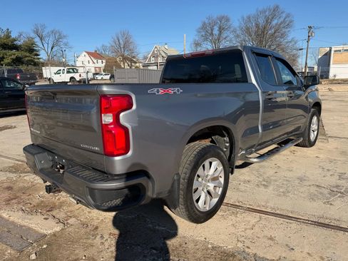 Used 2019 Chevrolet Silverado 1500 Custom w/ Custom Convenience Package image 4