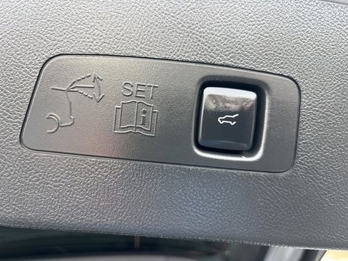 Used 2022 Lincoln Corsair FWD w/ Premium Package image 13