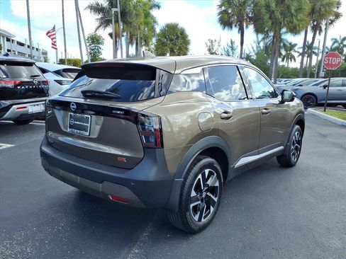 Certified 2025 Nissan Kicks SR image 7