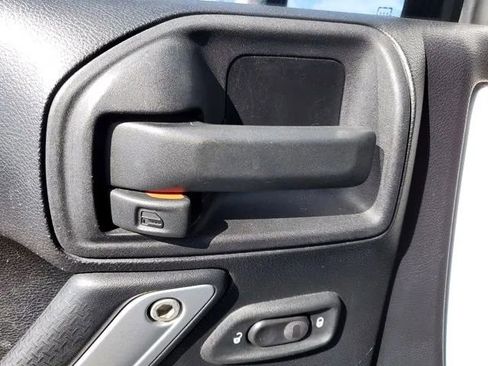 Used 2014 Jeep Wrangler Unlimited Sahara w/ Connectivity Group image 22