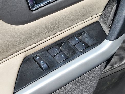 Used 2014 Ford Edge SE w/ Equipment Group 101A FWD image 15