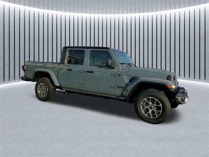 New 2026 Jeep Gladiator Sport
