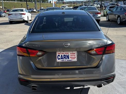 Used 2023 Nissan Altima 2.5 SV w/ SV Premium Package image 4