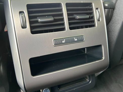 Used 2017 Land Rover Range Rover Sport SE image 35