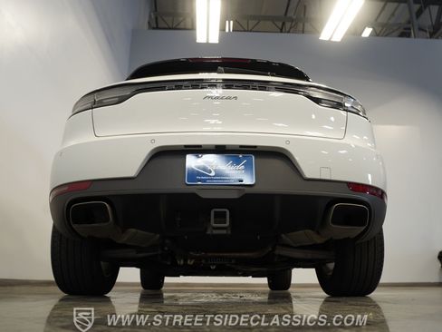 Used 2019 Porsche Macan AWD/4WD image 33