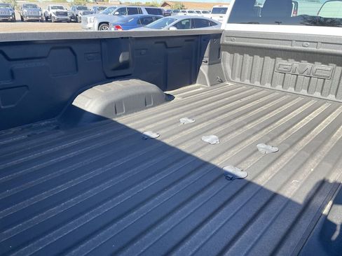 New 2025 GMC Sierra 2500 SLE image 26