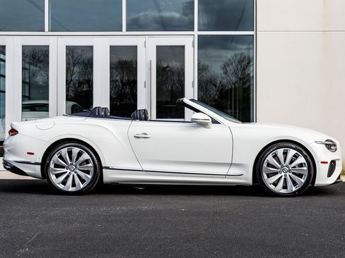 New 2026 Bentley Continental GT Speed image 19