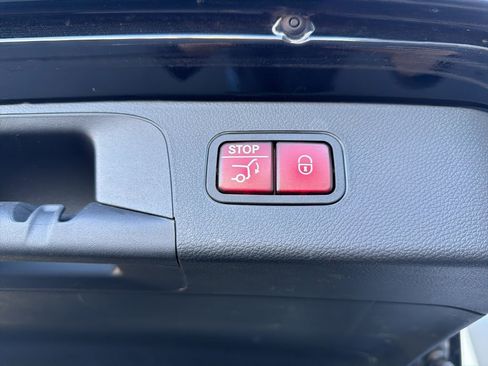 Used 2022 Mercedes-Benz GLC 300 4MATIC image 19