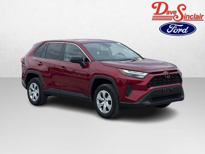 Used 2025 Toyota RAV4 LE AWD/4WD image 4