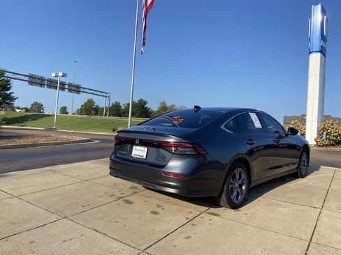 Used 2023 Honda Accord EX image 11