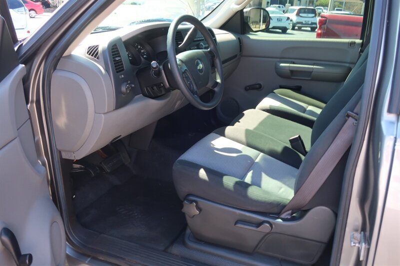 Used 2008 Chevrolet Silverado 1500 W/T RWD image 14