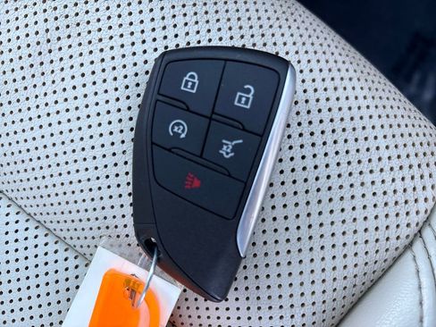 Used 2022 Buick Envision Essence w/ Safety Package image 42