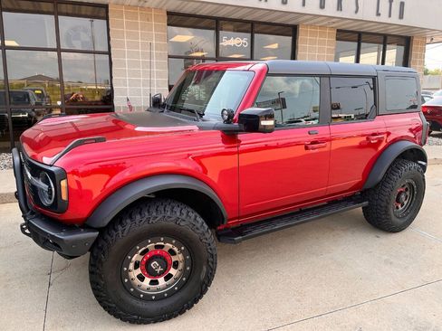 Used 2021 Ford Bronco Wildtrak AWD/4WD image 2