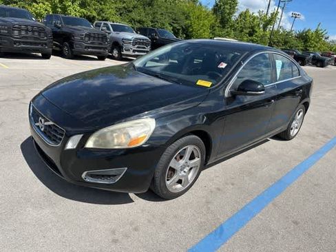 Used 2012 Volvo S60 T5 FWD image 2