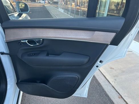 Certified 2025 Volvo XC90 B6 Plus image 12