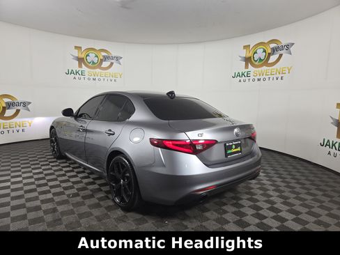 Used 2020 Alfa Romeo Giulia Ti w/ Nero Edizione image 7