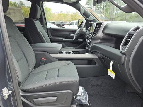 New 2026 RAM 1500 Express AWD/4WD image 15