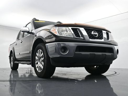 Used 2012 Nissan Frontier SL AWD/4WD image 31