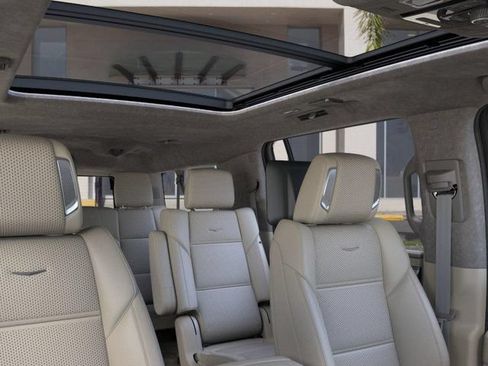 New 2026 Cadillac Escalade ESV Platinum Luxury AWD/4WD image 24