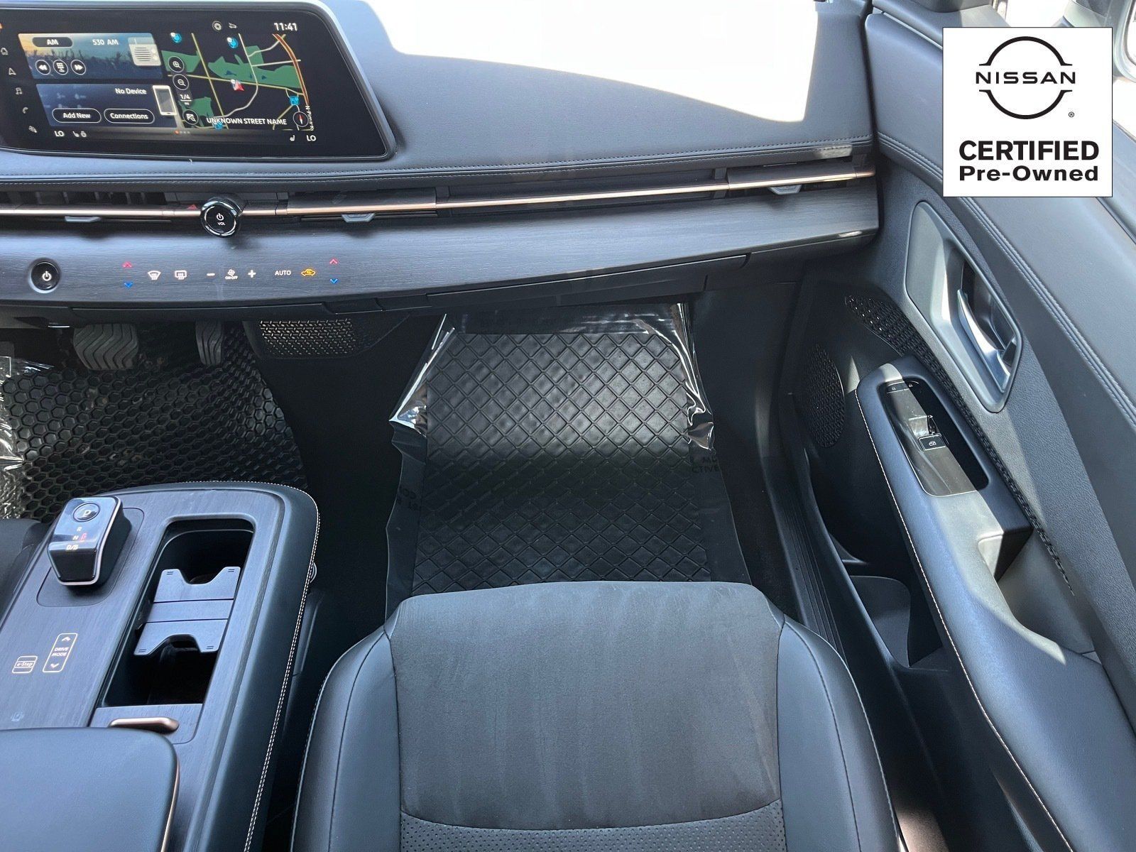 Certified 2025 Nissan Ariya FWD image 15