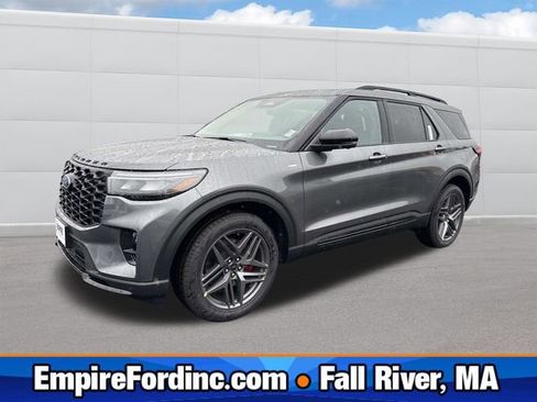 New 2026 Ford Explorer ST-Line w/ ST-Line Street Pack AWD/4WD image 1