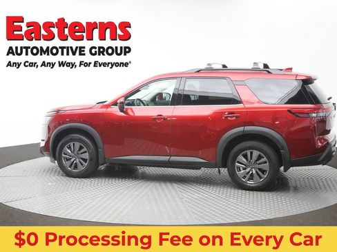 Used 2024 Nissan Pathfinder SV AWD/4WD image 63
