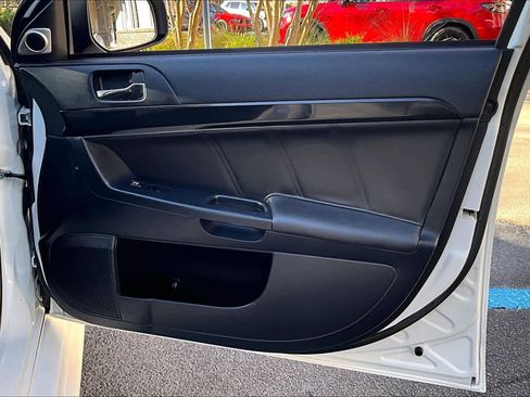 Used 2015 Mitsubishi Lancer Evolution GSR image 21
