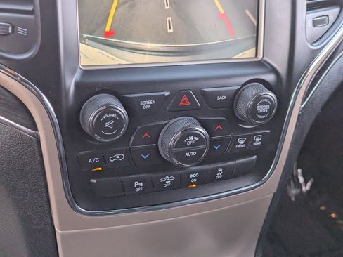 Used 2014 Jeep Grand Cherokee Summit image 22