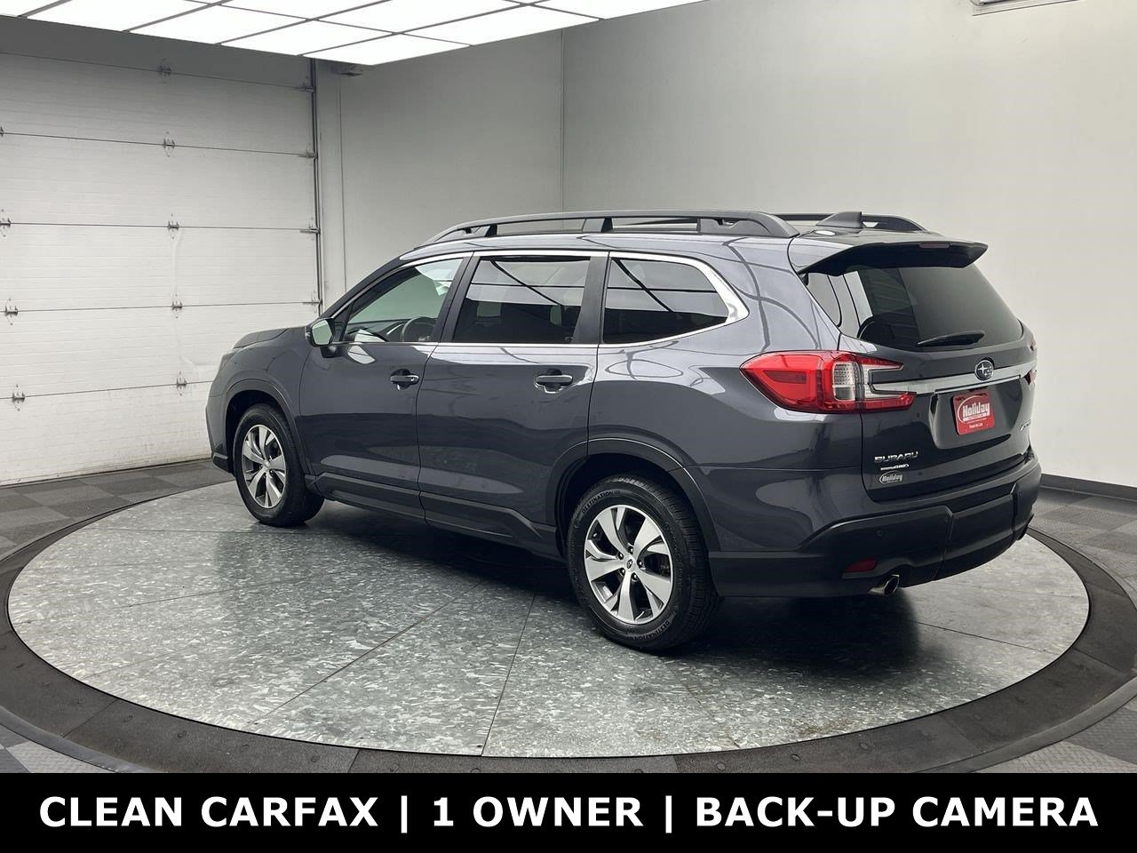 Used 2023 Subaru Ascent Premium w/ Convenience Package AWD/4WD image 2
