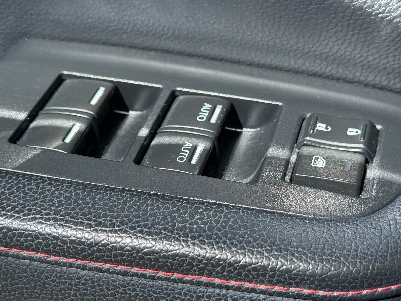 Used 2020 Honda Pilot Black Edition image 40