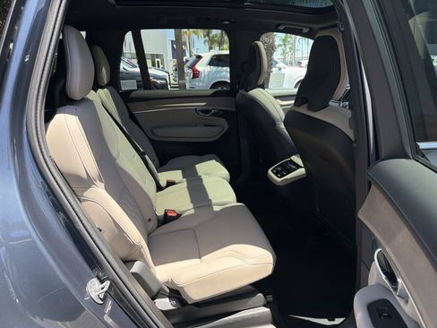 Used 2026 Volvo XC90 B6 Core AWD/4WD image 25